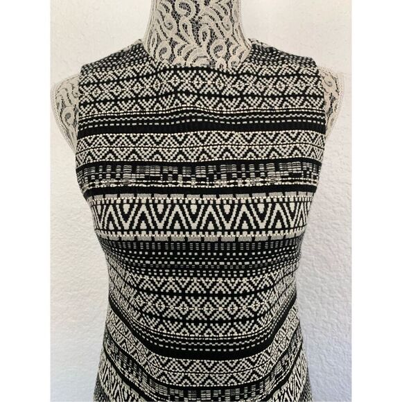 Alice + Olivia Coley Sleeveless Jacquard Mini Dress Black, White Size 2 - Picture 6 of 12